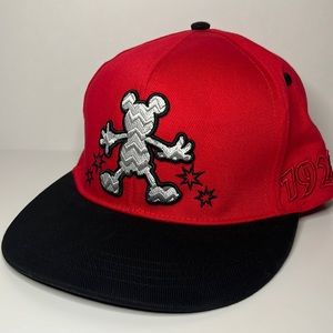 Disney Parks Mickey Mouse 1928 Authentic Starburst Hat